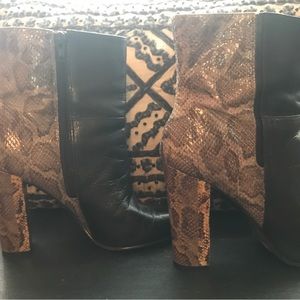 Size 7 leather ankle boots with snakeskin detail